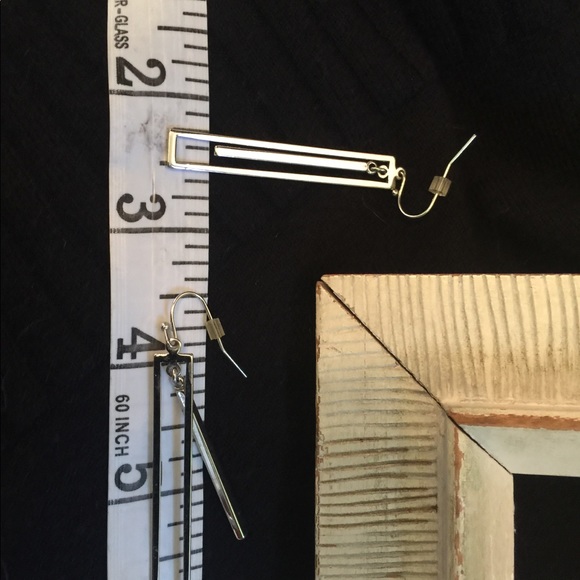 Earrings - Picture 6 of 8